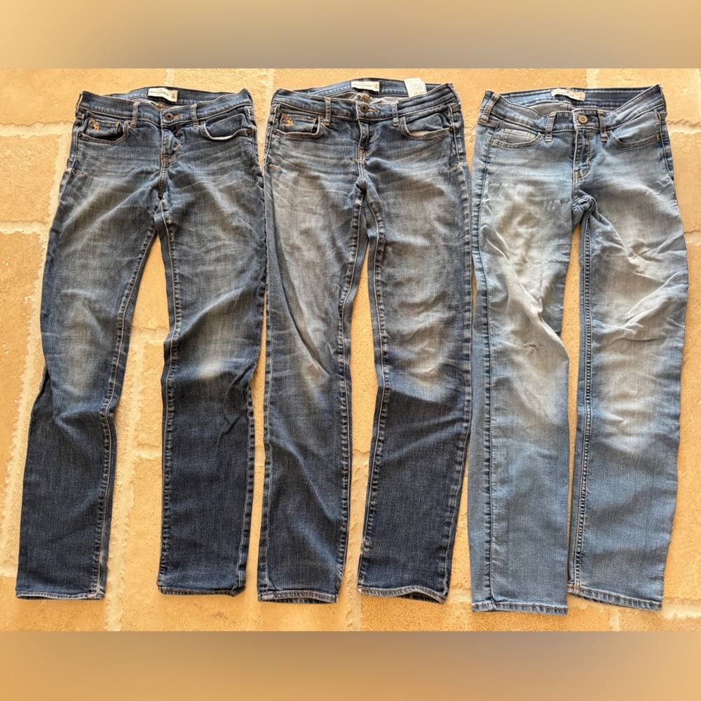 3 pack! Two Abercrombie kids and one Hollister jeans